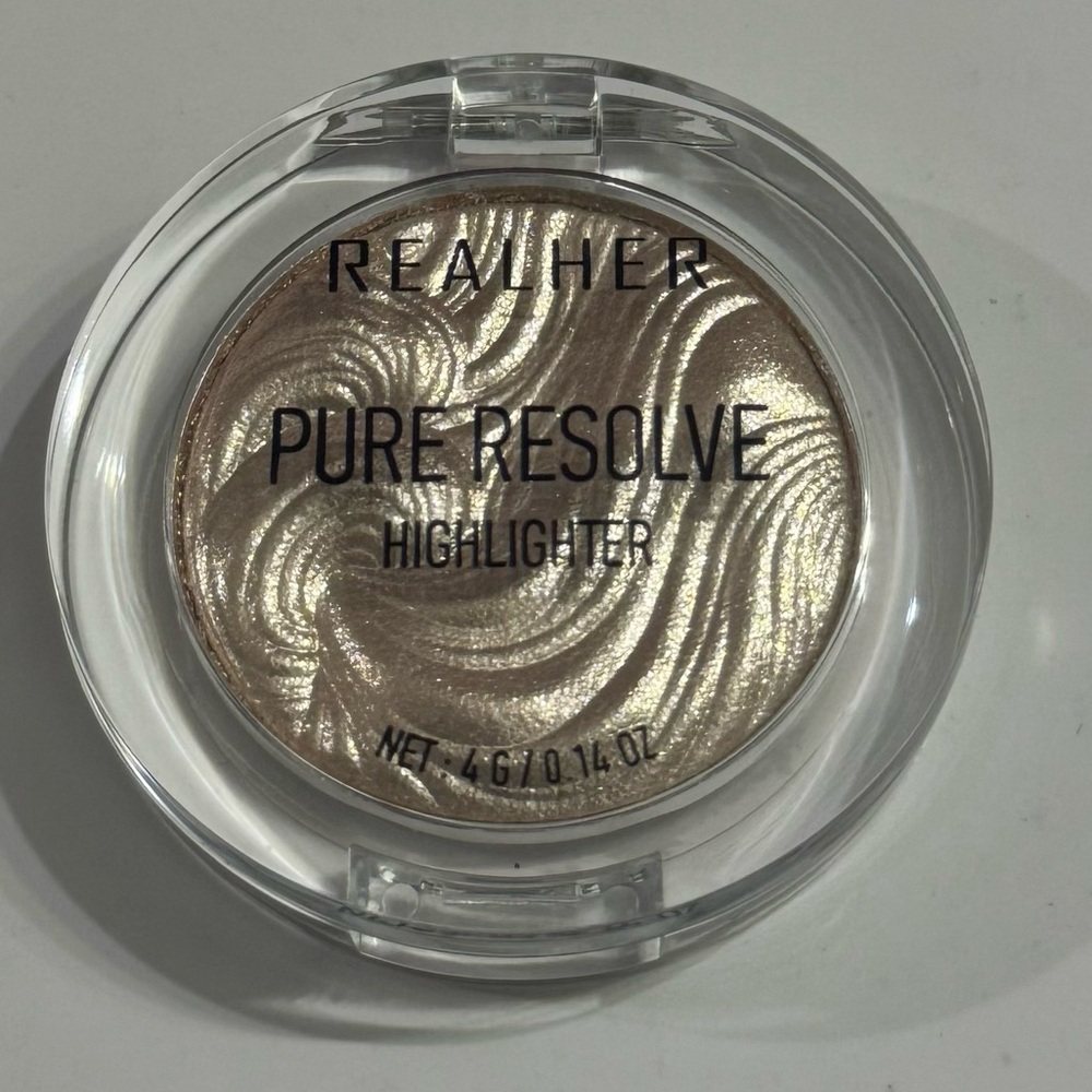 RealHer Pure Resolve Highlighter - Shimmering Gold - Picture 2 of 5